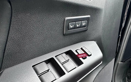 Toyota RAV4, 2018 год, 2 670 000 рублей, 14 фотография