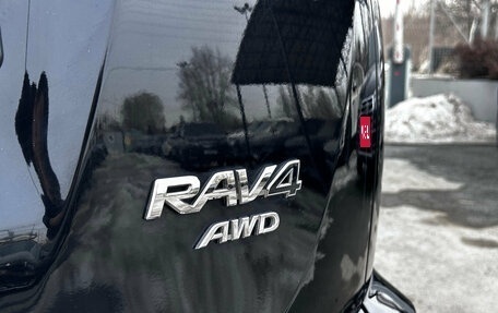 Toyota RAV4, 2018 год, 2 670 000 рублей, 11 фотография