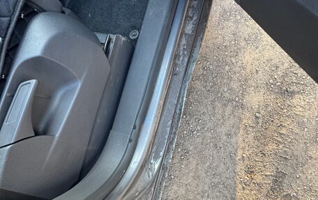 Volkswagen Touran III, 2006 год, 570 000 рублей, 2 фотография