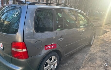 Volkswagen Touran III, 2006 год, 570 000 рублей, 5 фотография
