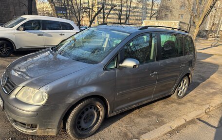 Volkswagen Touran III, 2006 год, 570 000 рублей, 8 фотография