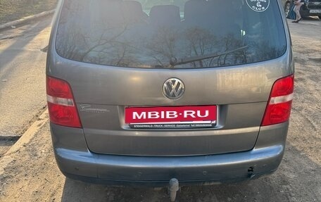 Volkswagen Touran III, 2006 год, 570 000 рублей, 6 фотография