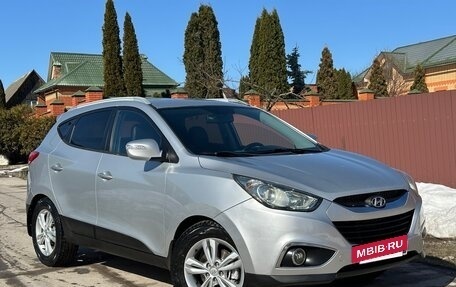 Hyundai ix35 I рестайлинг, 2010 год, 920 000 рублей, 2 фотография