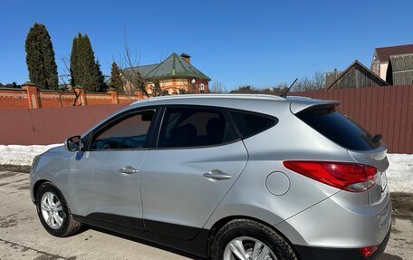 Hyundai ix35 I рестайлинг, 2010 год, 920 000 рублей, 12 фотография