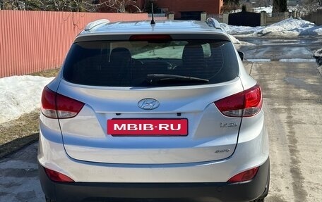 Hyundai ix35 I рестайлинг, 2010 год, 920 000 рублей, 8 фотография