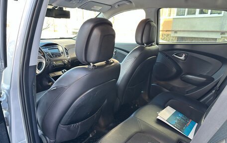 Hyundai ix35 I рестайлинг, 2010 год, 920 000 рублей, 16 фотография