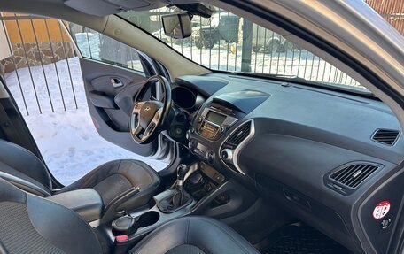 Hyundai ix35 I рестайлинг, 2010 год, 920 000 рублей, 15 фотография