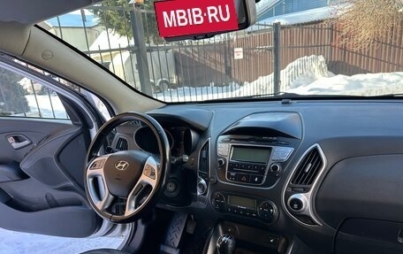 Hyundai ix35 I рестайлинг, 2010 год, 920 000 рублей, 14 фотография