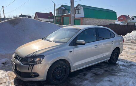 Volkswagen Polo VI (EU Market), 2011 год, 600 000 рублей, 2 фотография