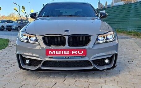 BMW 3 серия, 2011 год, 1 700 000 рублей, 3 фотография
