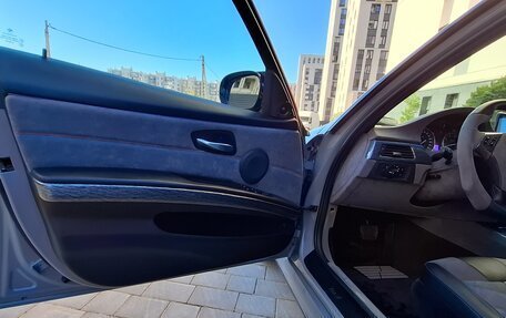 BMW 3 серия, 2011 год, 1 700 000 рублей, 17 фотография