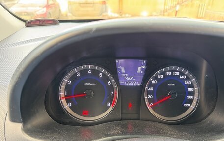 Hyundai Solaris II рестайлинг, 2012 год, 600 000 рублей, 4 фотография