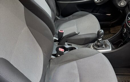 Hyundai Solaris II рестайлинг, 2012 год, 600 000 рублей, 6 фотография