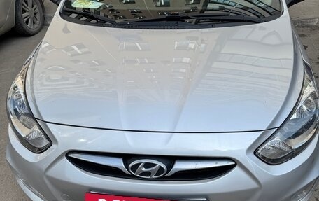 Hyundai Solaris II рестайлинг, 2012 год, 600 000 рублей, 7 фотография