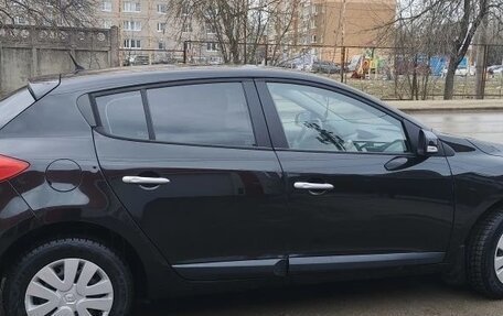 Renault Megane III, 2011 год, 700 000 рублей, 4 фотография