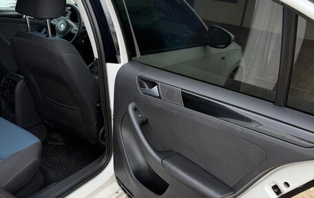 Volkswagen Jetta VI, 2013 год, 1 250 000 рублей, 11 фотография