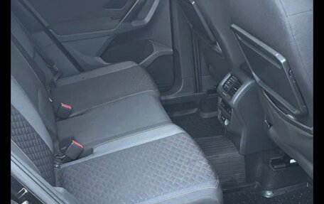 Volkswagen Tiguan II, 2017 год, 1 950 000 рублей, 12 фотография