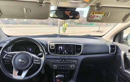 KIA Sportage IV рестайлинг, 2021 год, 2 799 999 рублей, 9 фотография