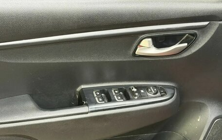 KIA Rio IV, 2018 год, 1 247 000 рублей, 12 фотография