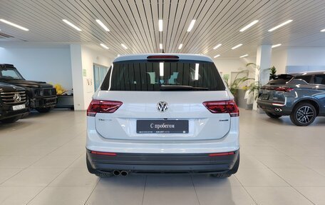 Volkswagen Tiguan II, 2018 год, 2 299 000 рублей, 3 фотография