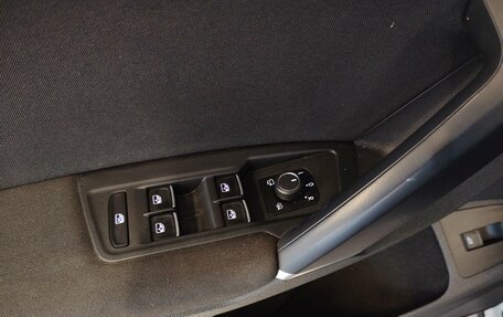 Volkswagen Tiguan II, 2018 год, 2 299 000 рублей, 11 фотография