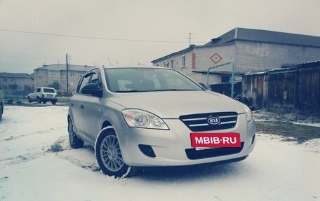 KIA cee'd I рестайлинг, 2008 год, 650 000 рублей, 11 фотография