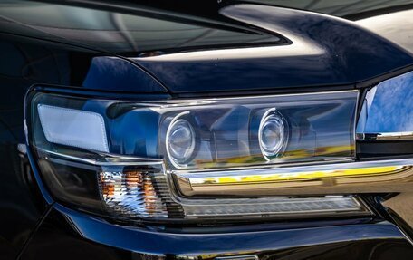 Toyota Land Cruiser 200, 2020 год, 7 898 000 рублей, 11 фотография