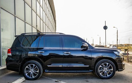 Toyota Land Cruiser 200, 2020 год, 7 898 000 рублей, 8 фотография