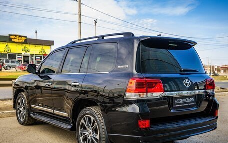 Toyota Land Cruiser 200, 2020 год, 7 898 000 рублей, 5 фотография