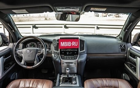 Toyota Land Cruiser 200, 2020 год, 7 898 000 рублей, 14 фотография