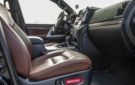 Toyota Land Cruiser 200, 2020 год, 7 898 000 рублей, 16 фотография