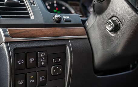 Toyota Land Cruiser 200, 2020 год, 7 898 000 рублей, 19 фотография