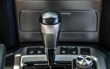 Toyota Land Cruiser 200, 2020 год, 7 898 000 рублей, 33 фотография