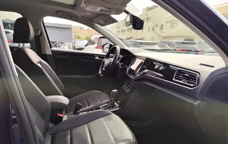 Volkswagen T-Roc I, 2023 год, 1 680 555 рублей, 11 фотография