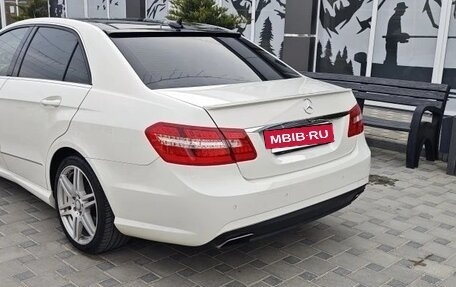 Mercedes-Benz E-Класс, 2012 год, 1 890 000 рублей, 4 фотография