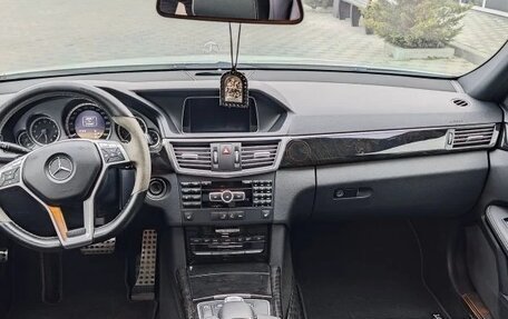 Mercedes-Benz E-Класс, 2012 год, 1 890 000 рублей, 6 фотография