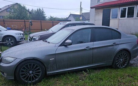 BMW 3 серия, 2011 год, 850 000 рублей, 10 фотография