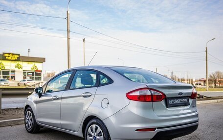 Ford Fiesta, 2015 год, 1 048 000 рублей, 5 фотография