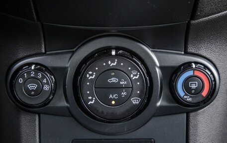 Ford Fiesta, 2015 год, 1 048 000 рублей, 22 фотография