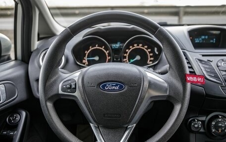 Ford Fiesta, 2015 год, 1 048 000 рублей, 17 фотография