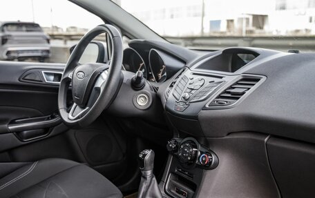 Ford Fiesta, 2015 год, 1 048 000 рублей, 32 фотография