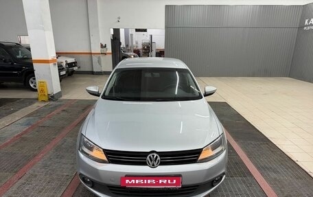 Volkswagen Jetta VI, 2012 год, 959 000 рублей, 3 фотография