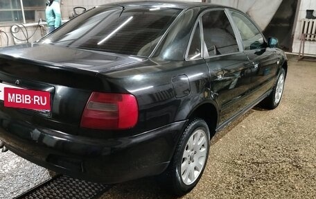 Audi A4, 1998 год, 250 000 рублей, 1 фотография