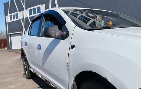 Renault Logan II, 2015 год, 220 000 рублей, 4 фотография