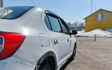 Renault Logan II, 2015 год, 220 000 рублей, 12 фотография