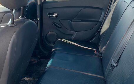 Renault Logan II, 2015 год, 220 000 рублей, 25 фотография