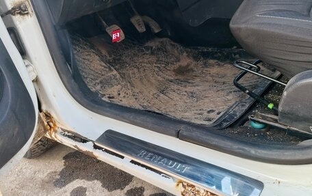 Renault Logan II, 2015 год, 220 000 рублей, 18 фотография