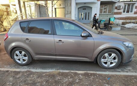 KIA cee'd I рестайлинг, 2010 год, 750 000 рублей, 3 фотография
