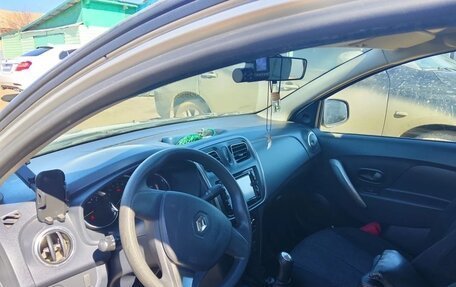 Renault Logan II, 2015 год, 799 000 рублей, 8 фотография