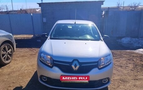 Renault Logan II, 2015 год, 799 000 рублей, 4 фотография